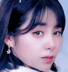 Xinyi Zhang