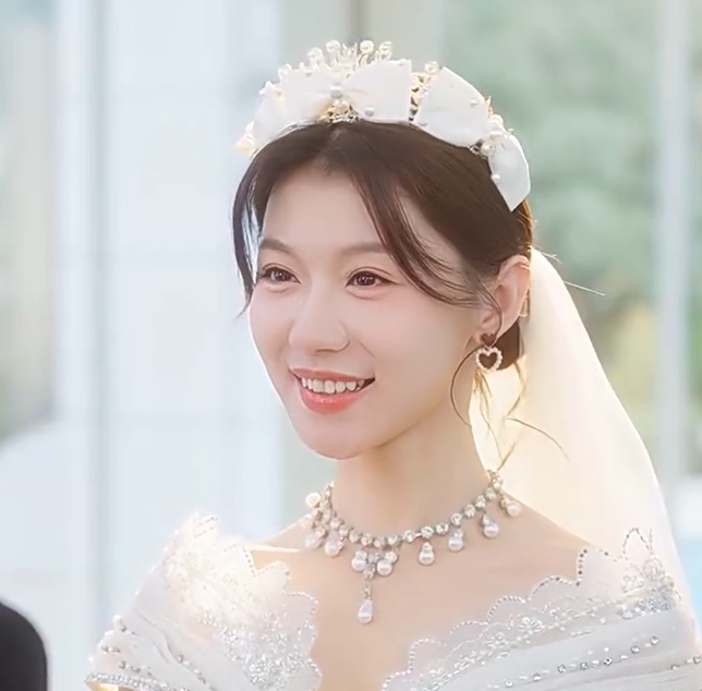 Tiantian He
