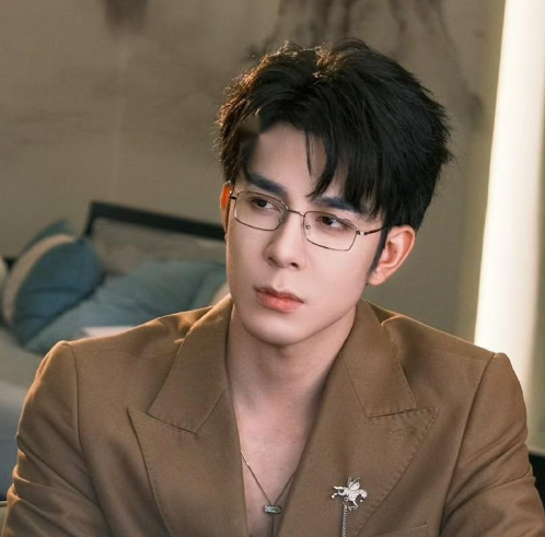 Chenchen Qin