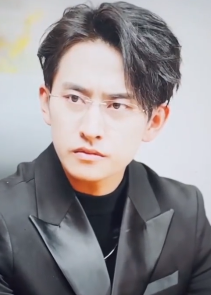 Yueming Pan