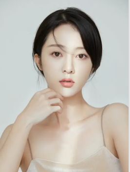 Moyan Zhu