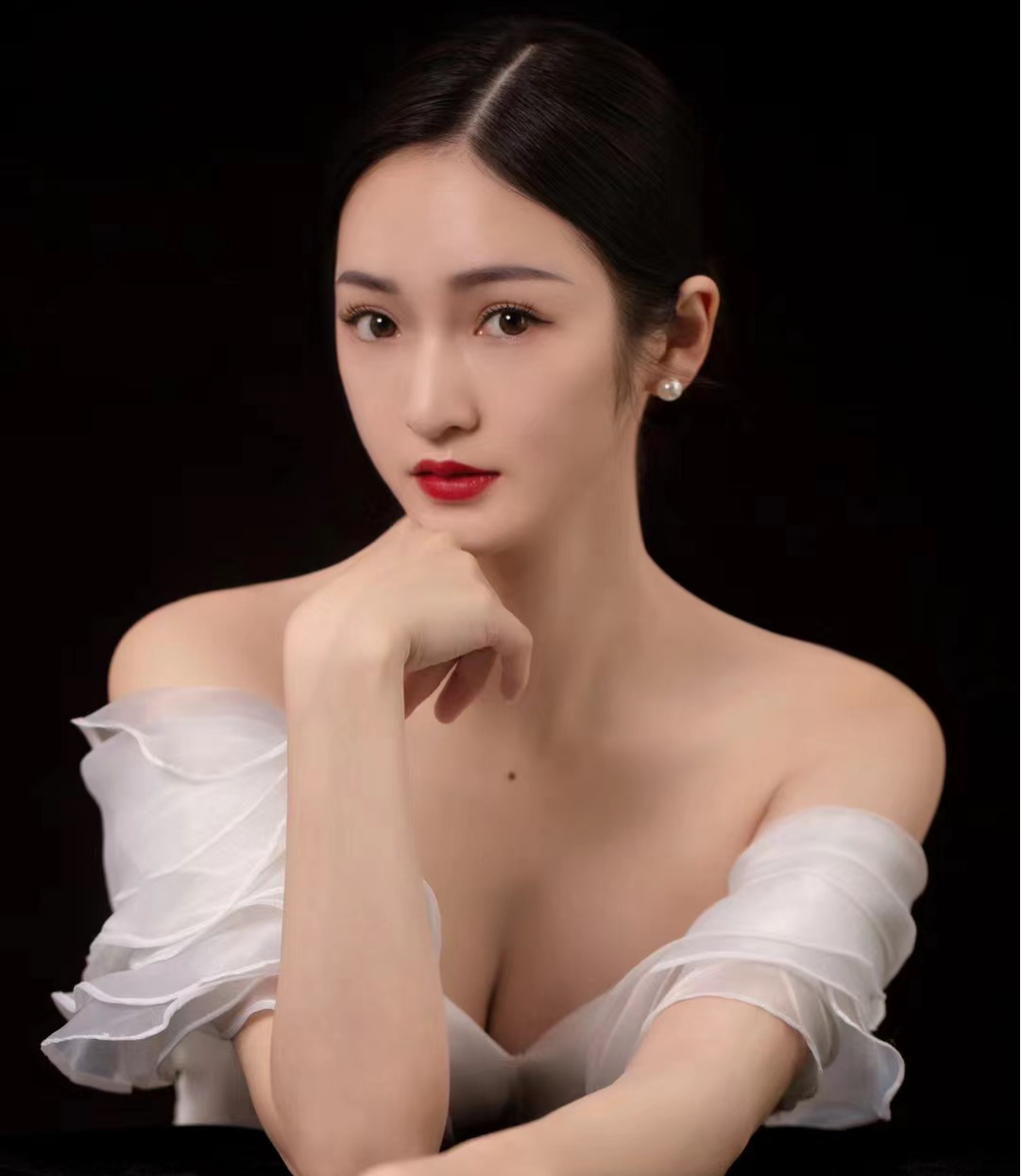 Dongqing Hu