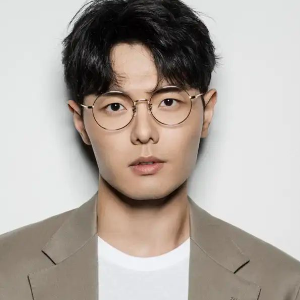 Yiji Zhao