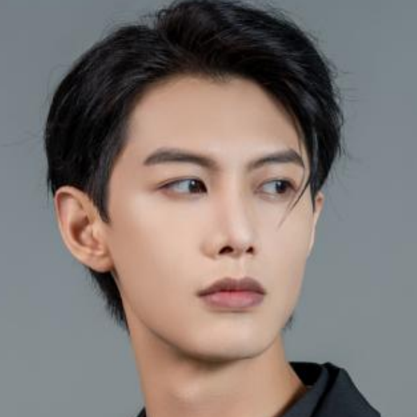 Jianqi He