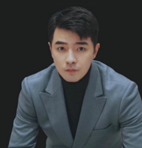 Xingchen Dong