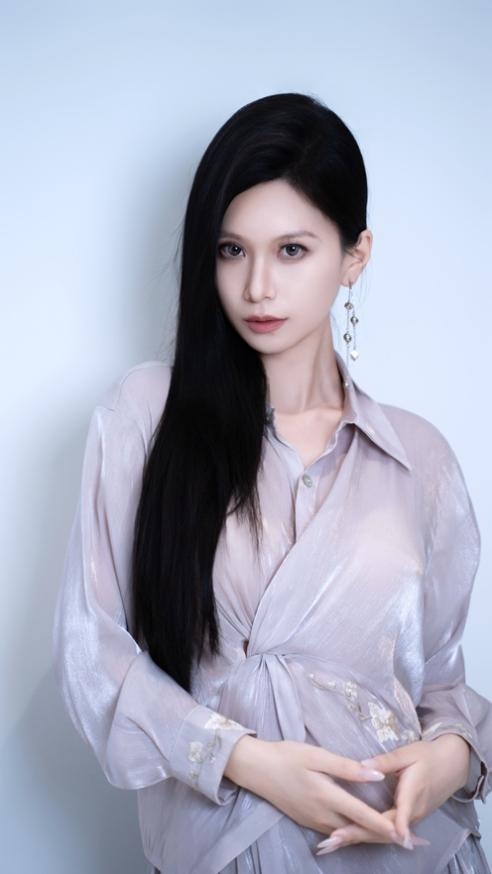 Xinyi Yang