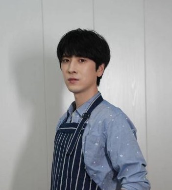 Junyu Xiao