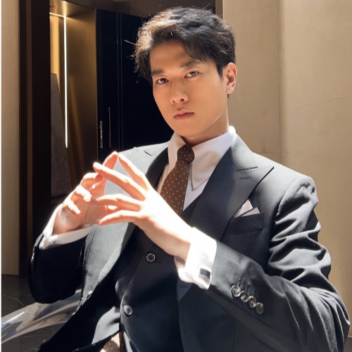 Zian Zhang