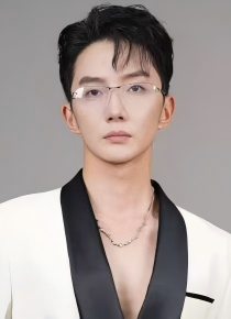 Fujie Huang