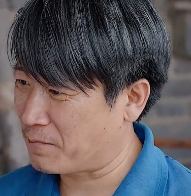 Zhangzhi Li
