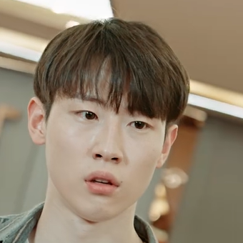 Binhong Xue