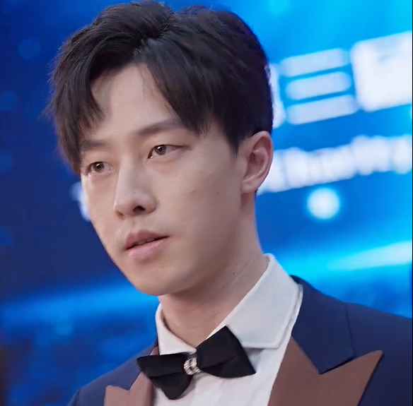 Yilun Zhang
