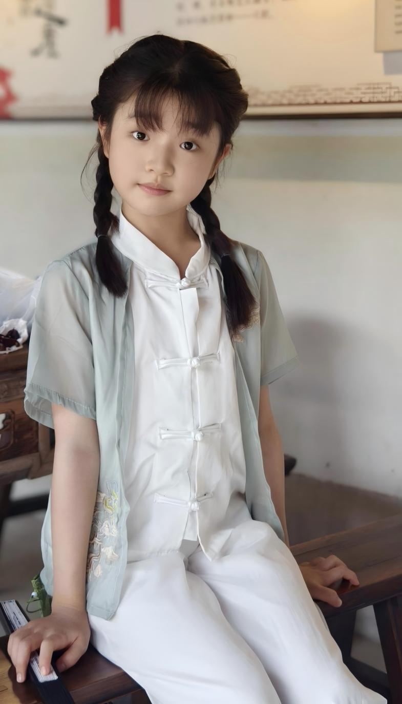 Lingzhi Zheng